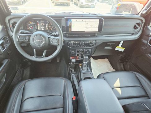 Used 2024 Jeep Wrangler Unlimited Rubicon AWD/4WD image 9
