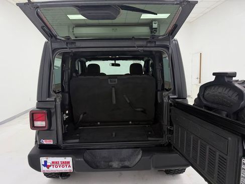 Used 2023 Jeep Wrangler Sport AWD/4WD image 36