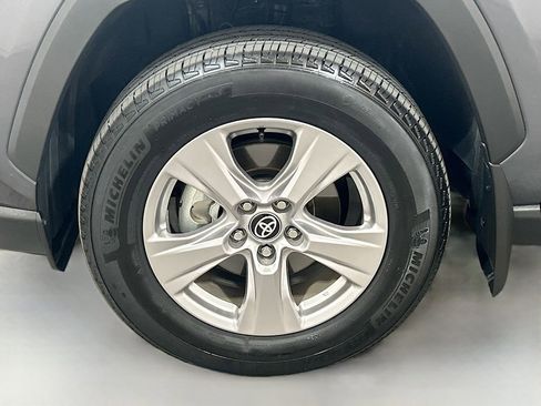 Used 2025 Toyota RAV4 XLE w/ Convenience Package FWD image 28