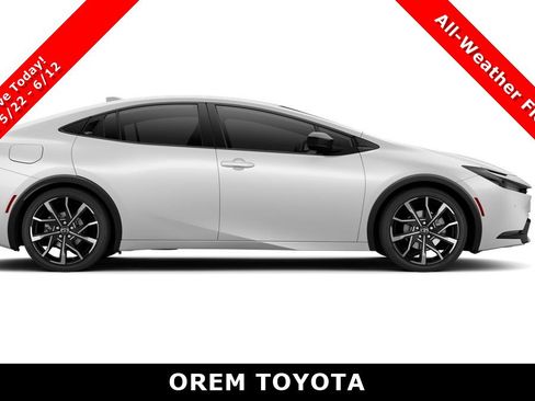 New 2026 Toyota Prius Plug-In Hybrid FWD image 12