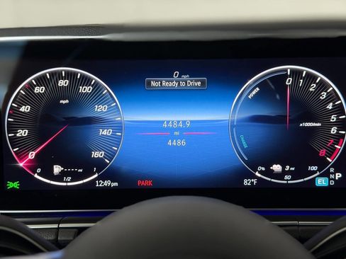 Used 2025 Mercedes-Benz GLE 450e 4MATIC image 26