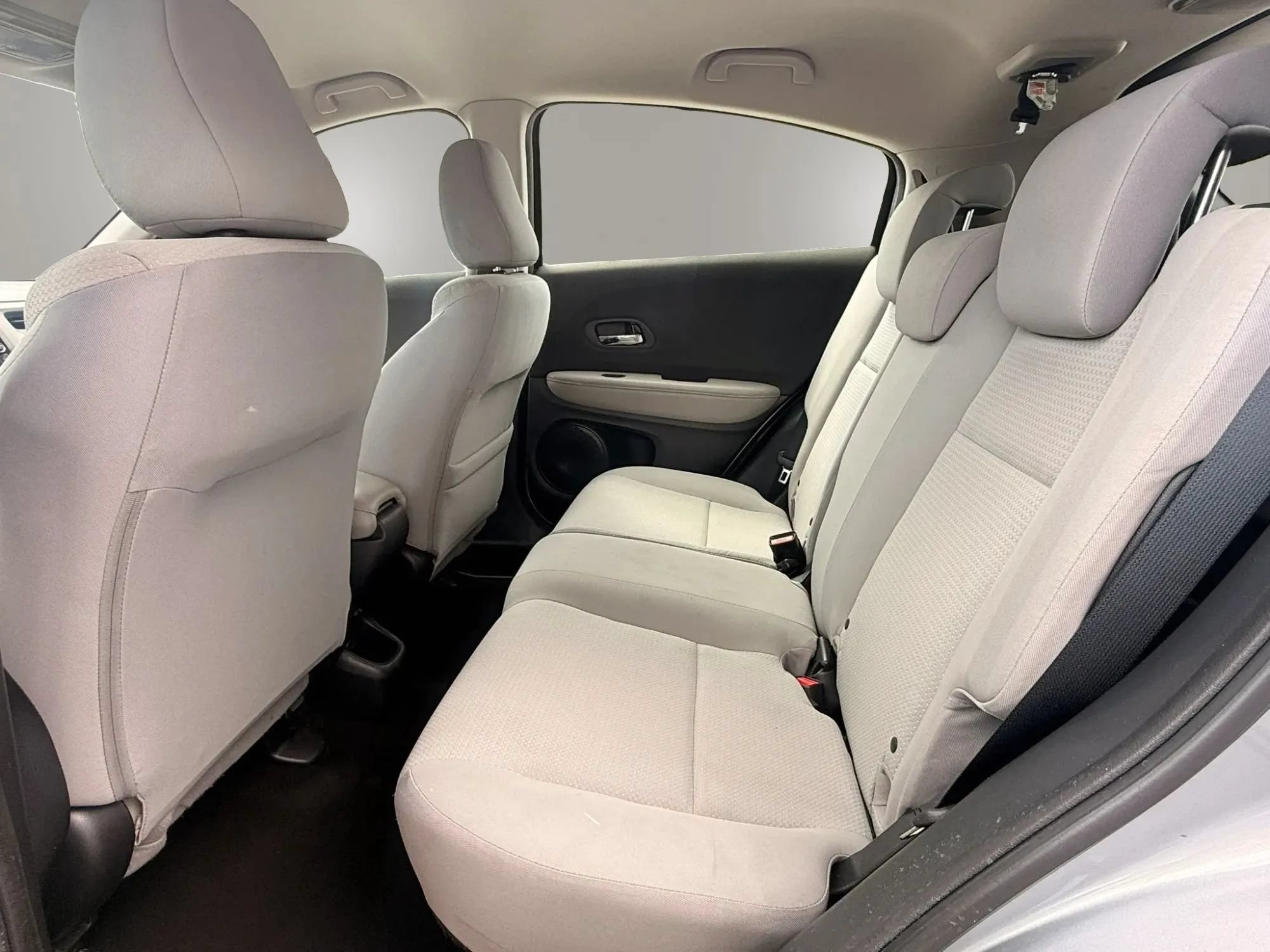 Used 2019 Honda HR-V LX image 12