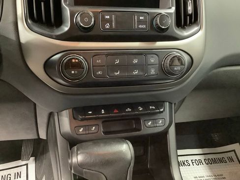 Used 2019 Chevrolet Colorado Z71 AWD/4WD image 20