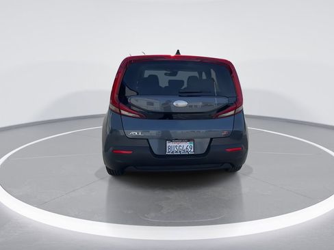 Used 2021 Kia Soul S image 12