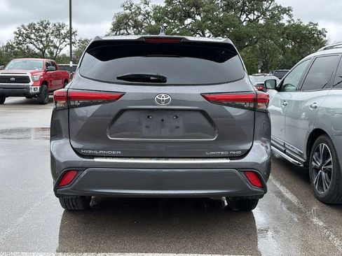 Used 2023 Toyota Highlander Limited AWD/4WD image 6