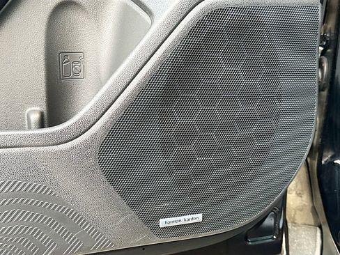 Used 2025 Subaru Forester Touring image 26