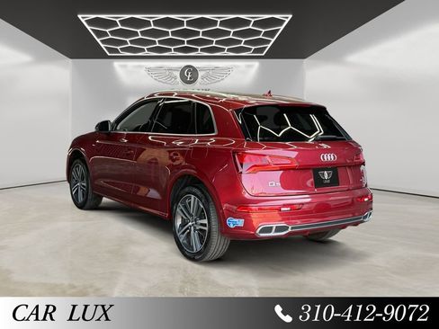 Used 2020 Audi Q5 e Prestige w/ Prestige Package AWD/4WD image 3