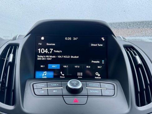 Used 2019 Ford Escape SE image 24