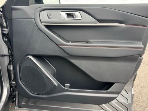 New 2026 Ford Explorer ST-Line w/ ST-Line Street Pack image 24