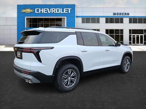 New 2026 Chevrolet Traverse LT image 5