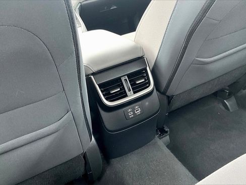 Used 2023 Subaru Legacy Premium image 31