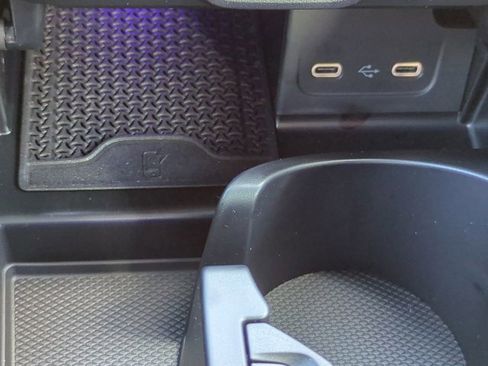 Used 2025 Mercedes-Benz C 300 Sedan image 22