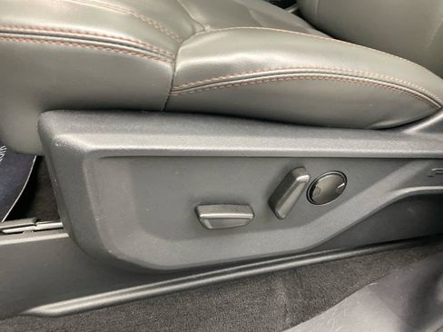 Used 2025 Ford Expedition Active AWD/4WD image 13