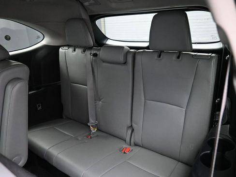 Used 2022 Toyota Highlander Limited image 32
