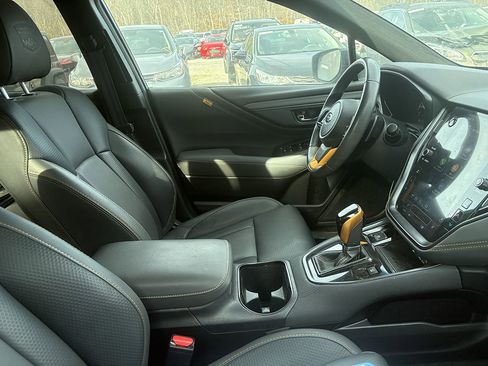 Used 2022 Subaru Outback Wilderness w/ Wilderness Package image 5