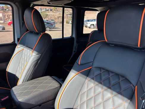 Used 2021 Jeep Wrangler Unlimited Rubicon image 16