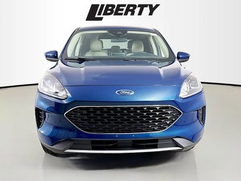 Certified 2020 Ford Escape SE image 2