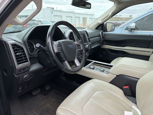 Used 2019 Ford Expedition Platinum image 10