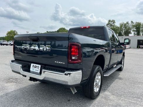Used 2026 RAM 2500 Big Horn AWD/4WD image 3