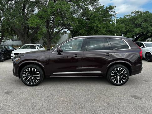 Certified 2025 Volvo XC90 B6 Core w/ Climate Package image 3