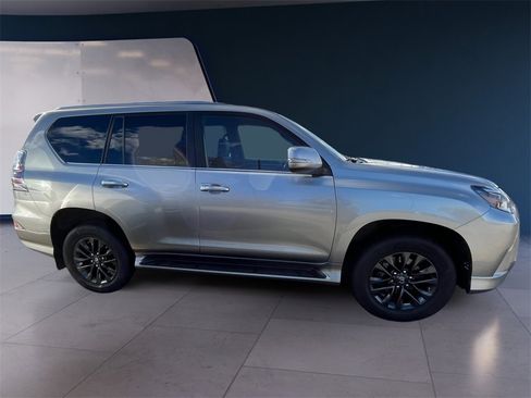 Used 2023 Lexus GX 460 Premium image 6
