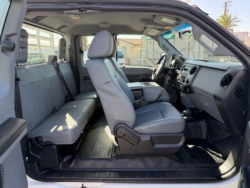 Used 2015 Ford F250 XL w/ Power Equipment Group image 33