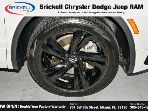 Used 2024 Volkswagen Tiguan SE R-Line FWD image 41
