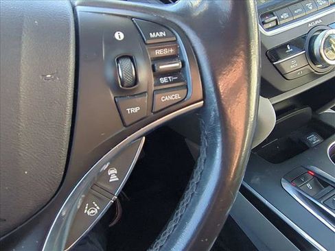 Used 2017 Acura MDX SH-AWD image 12