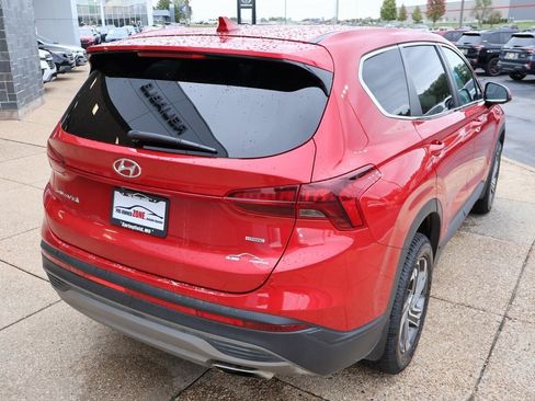Certified 2022 Hyundai Santa Fe SE image 6
