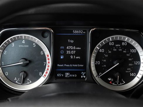 Used 2019 Nissan Titan S w/ S Utility Package image 15