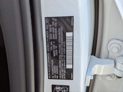 New 2026 Volvo XC60 T8 Plus w/ Protection Package Premier image 15