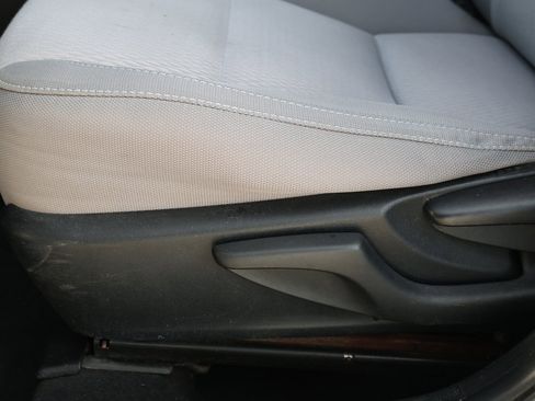 Used 2014 Toyota Corolla LE image 26