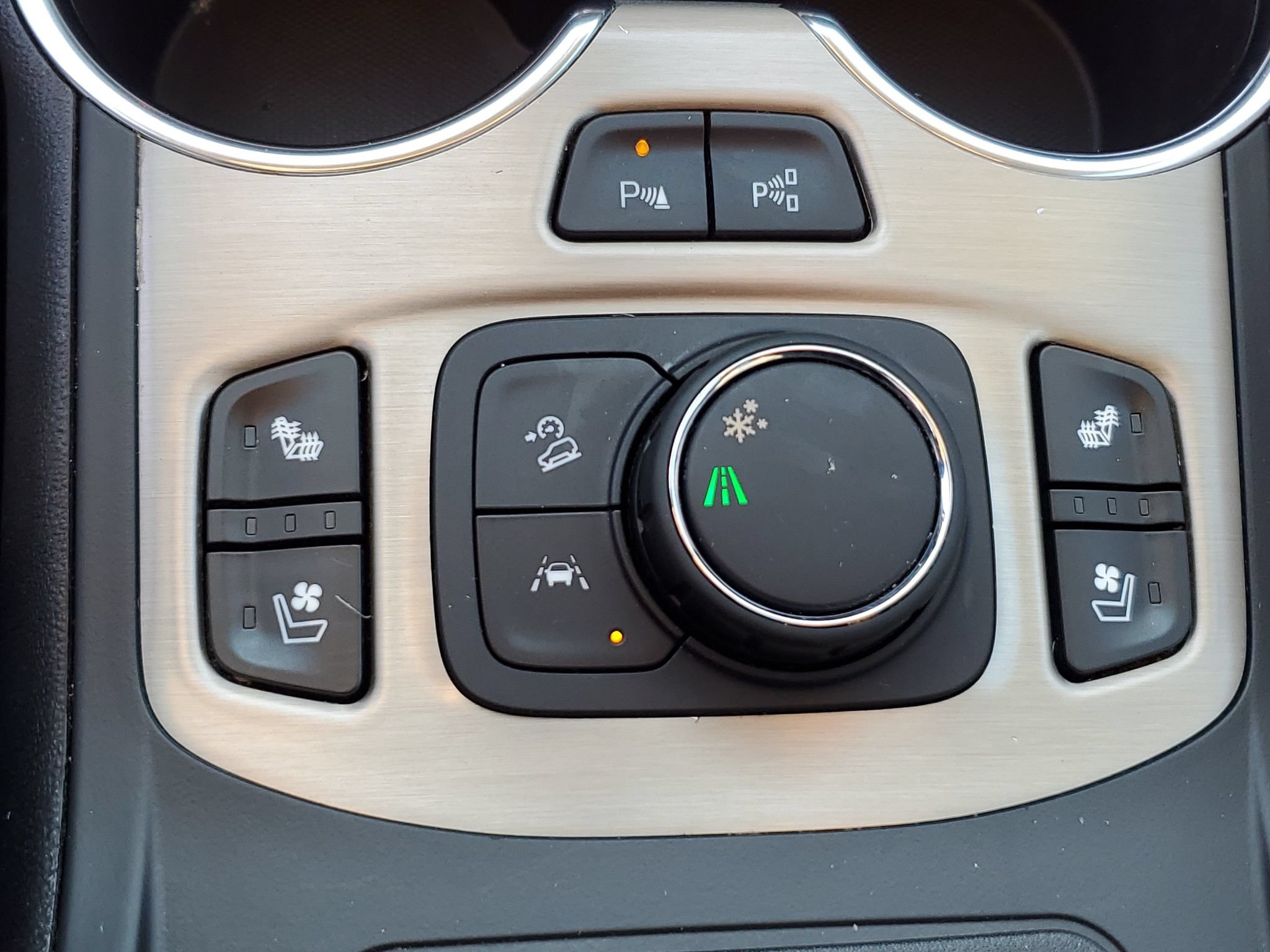 Used 2019 GMC Terrain Denali w/ Advanced Safety Package FWD image 30