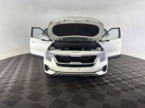 Used 2023 Kia Seltos S AWD/4WD image 14