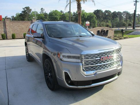 Used 2020 GMC Acadia Denali w/ Technology Package image 12