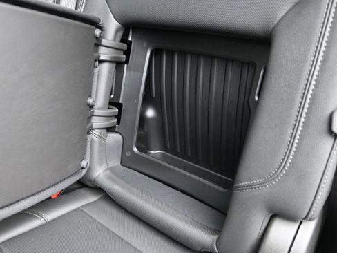 Certified 2024 GMC Sierra 1500 SLT image 31