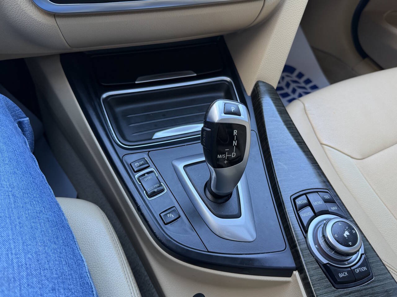 Used 2013 BMW 328i Sedan RWD image 25