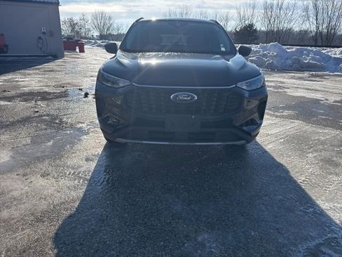 Used 2024 Ford Escape Active w/ Tech Pack #1 AWD/4WD image 8