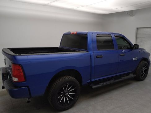 Used 2017 RAM 1500 Express AWD/4WD image 11
