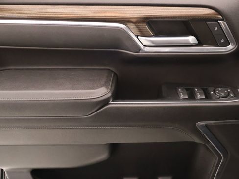 Used 2024 Chevrolet Silverado 1500 LT AWD/4WD image 15