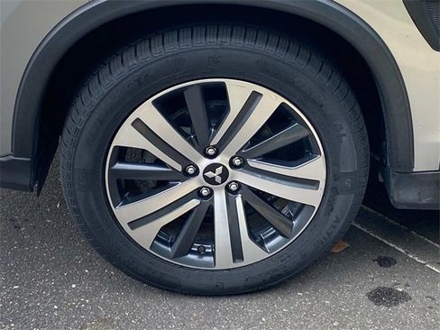 Used 2021 Mitsubishi Outlander Sport Black Edition image 6