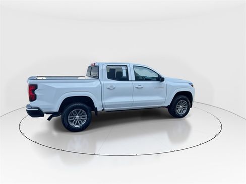 New 2025 Chevrolet Colorado LT image 9