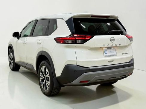 Used 2023 Nissan Rogue SV AWD/4WD image 16