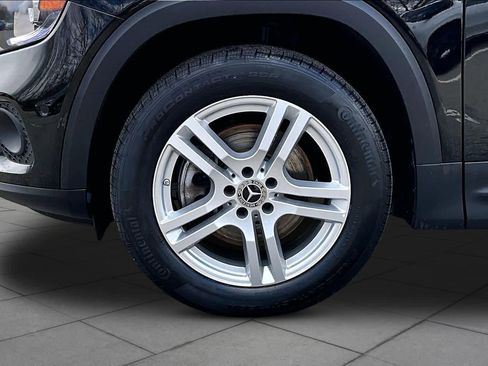 Used 2023 Mercedes-Benz GLB 250 4MATIC image 11
