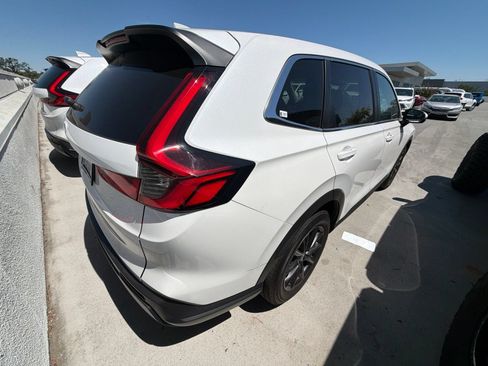 Used 2026 Honda CR-V EX-L image 3