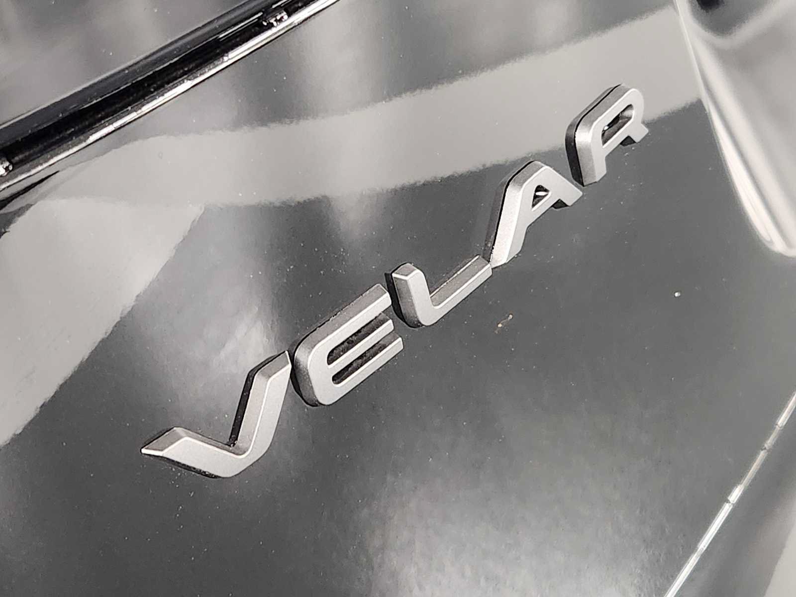 Used 2026 Land Rover Range Rover Velar S AWD/4WD image 13