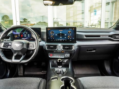 Used 2024 Ford Mustang GT RWD image 5