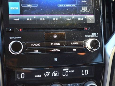 Used 2022 Subaru Ascent Premium w/ Convenience Package image 30