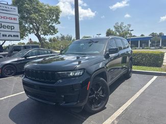Used 2023 Jeep Grand Cherokee L Laredo RWD video 1