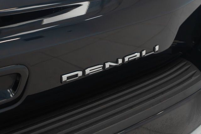 Used 2023 GMC Yukon Denali AWD/4WD image 15